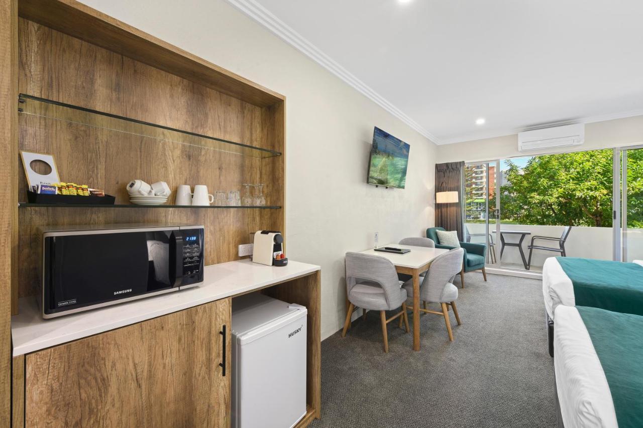 Palm Court Motor Inn Port Macquarie Kültér fotó