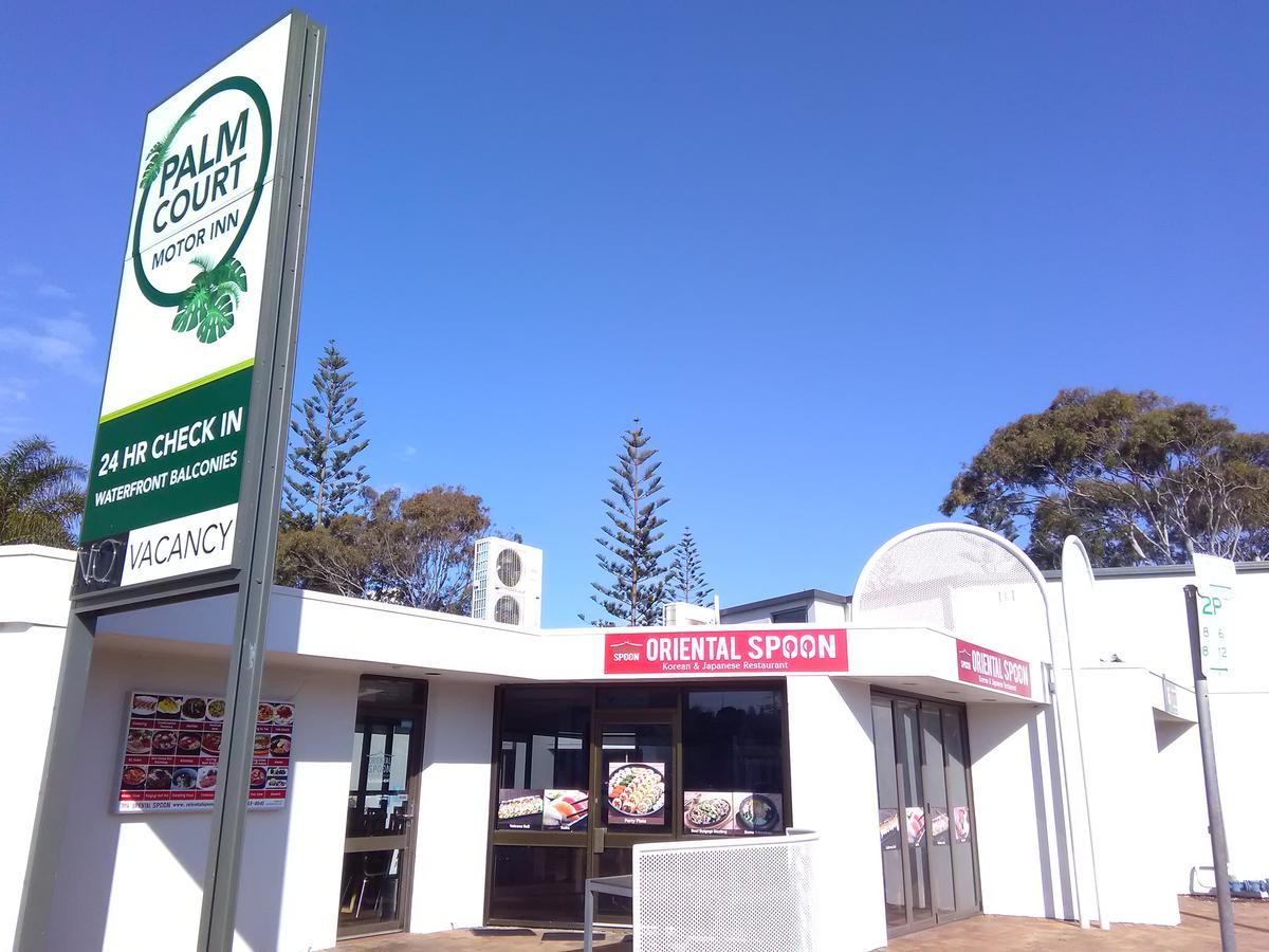 Palm Court Motor Inn Port Macquarie Kültér fotó