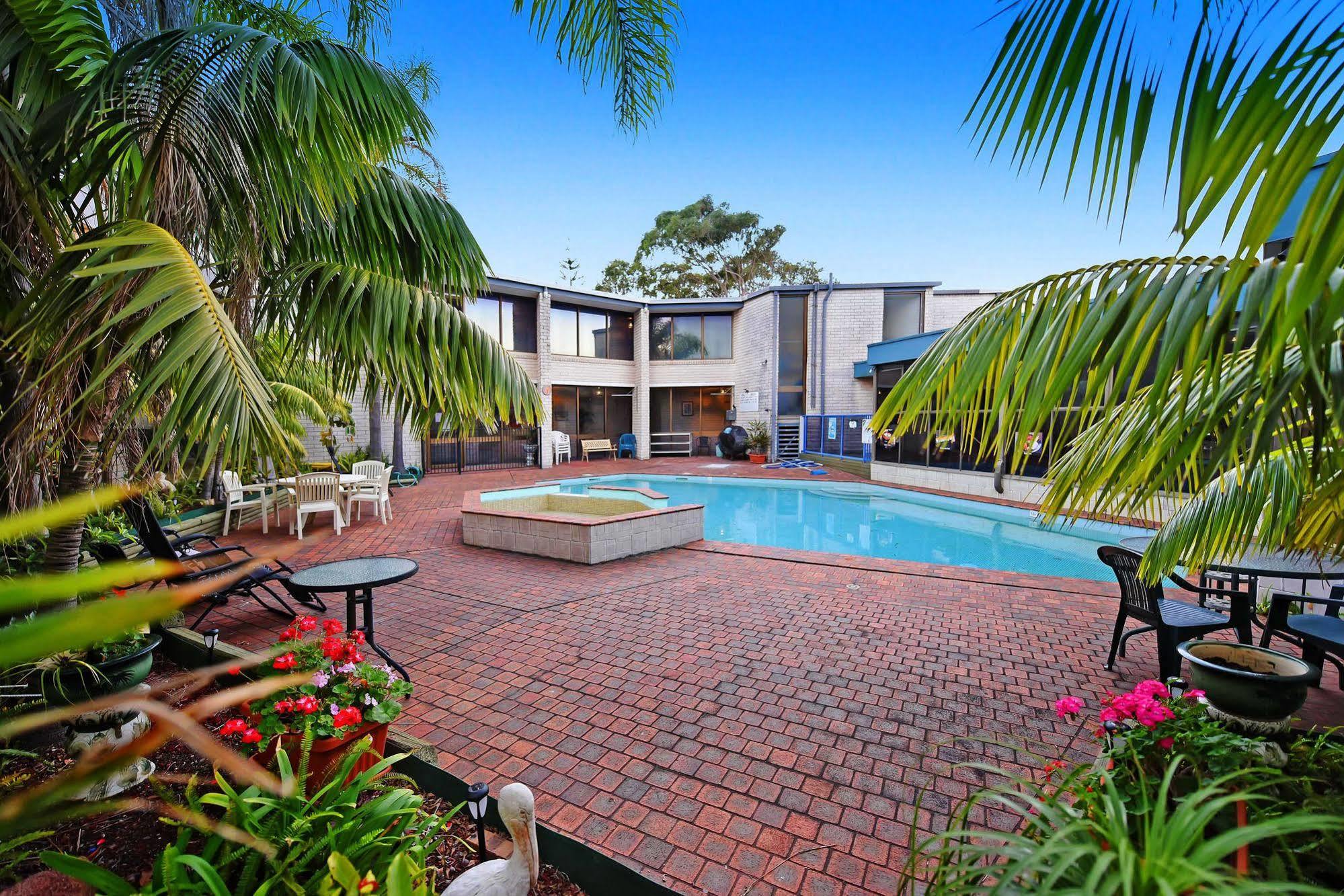 Palm Court Motor Inn Port Macquarie Kültér fotó